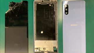 Xperia 10 III lite ガラス割れ 画面破損 映らない 液晶破損 データ 